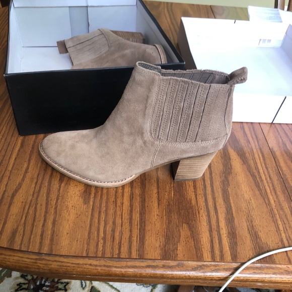 Dolce Vita Shoes - new in box Dolce Vita Jorie booties